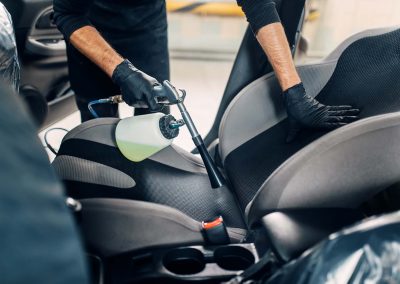 tappezzeria pelle e tessuto (pulizia sedili)